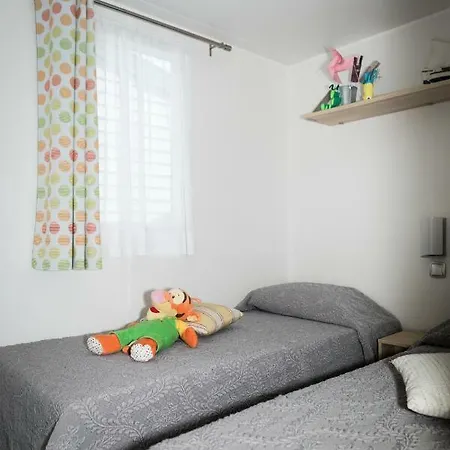 Camping Les Acacias 4*