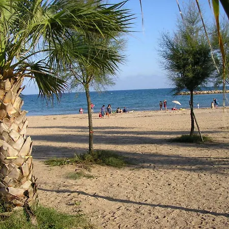 Les Acacias Campingplatz 4*