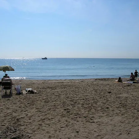 Campsite Les Acacias 4*