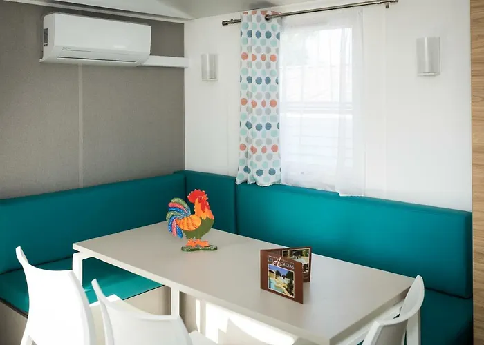 Les Acacias Camping Fréjus