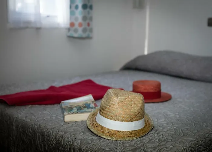 Les Acacias 4* Фрежюс
