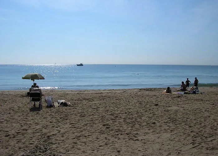 Κάμπινγκ Les Acacias 4*